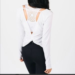 Zyia white v back vibe T sz small like new